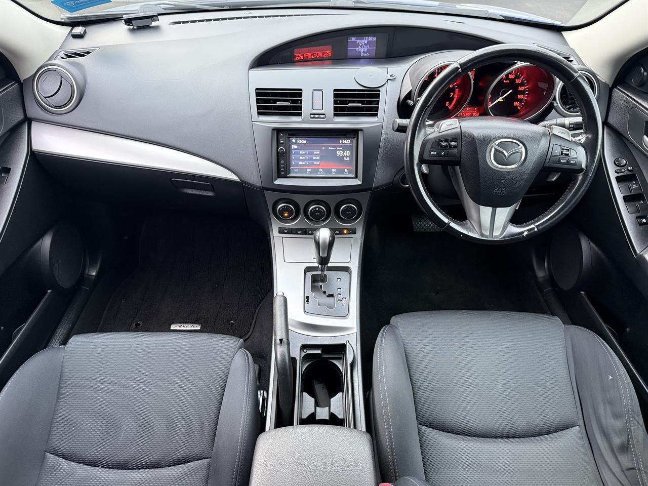 2009 Mazda Axela thumbnail