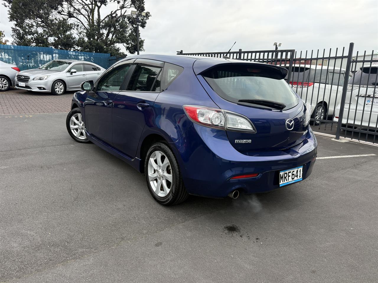 2009 Mazda Axela thumbnail