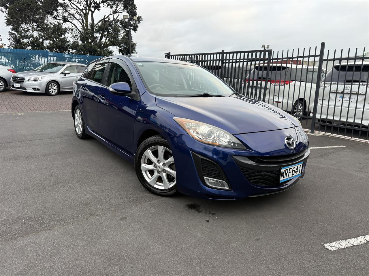 2009 Mazda Axela thumbnail
