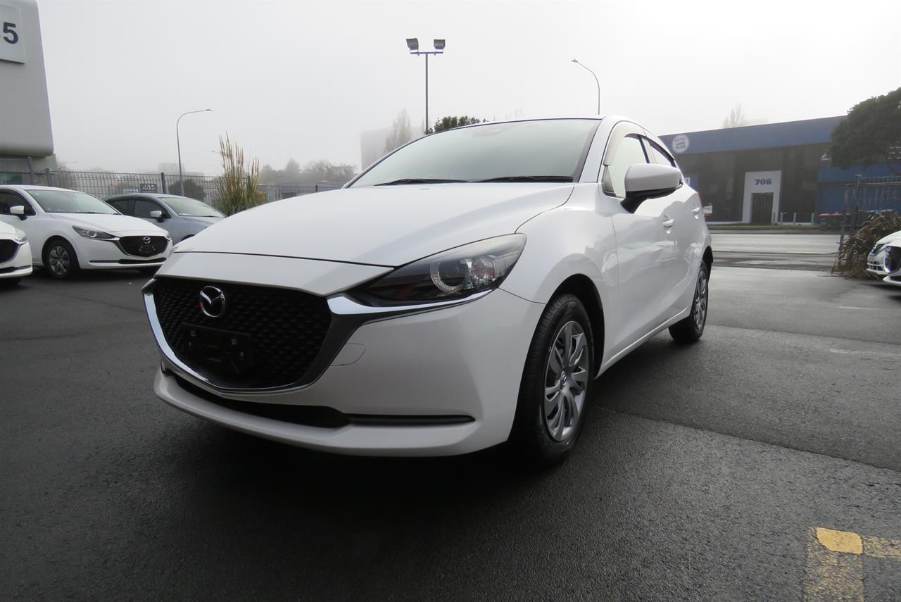 2020 Mazda 2 thumbnail