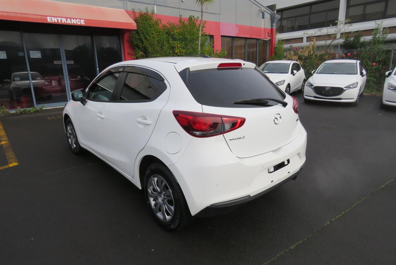 2020 Mazda 2 thumbnail