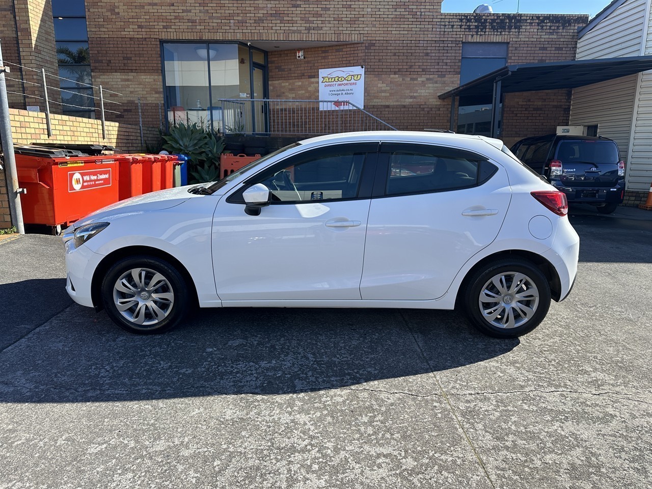2019 Mazda Demio thumbnail