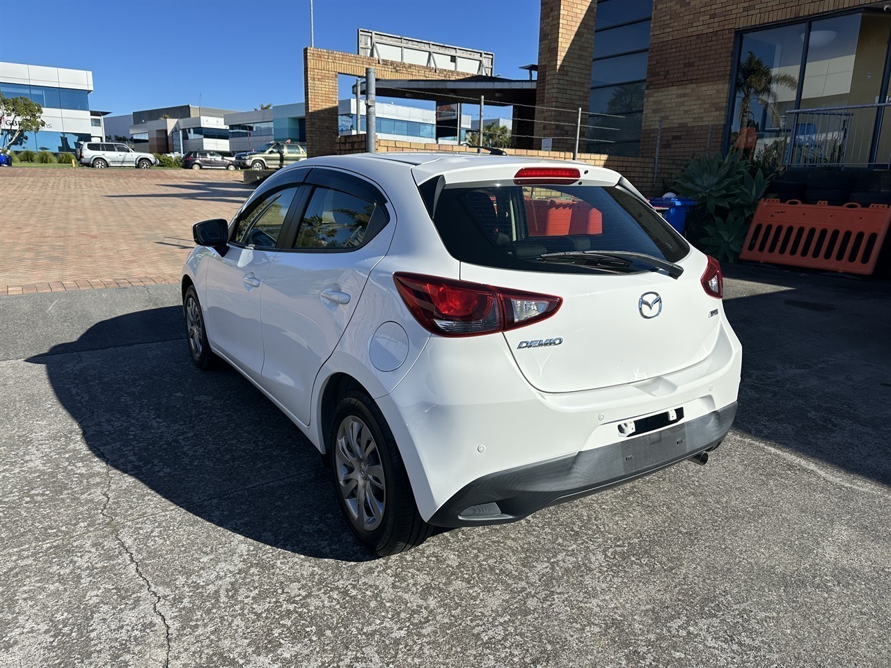 2019 Mazda Demio thumbnail