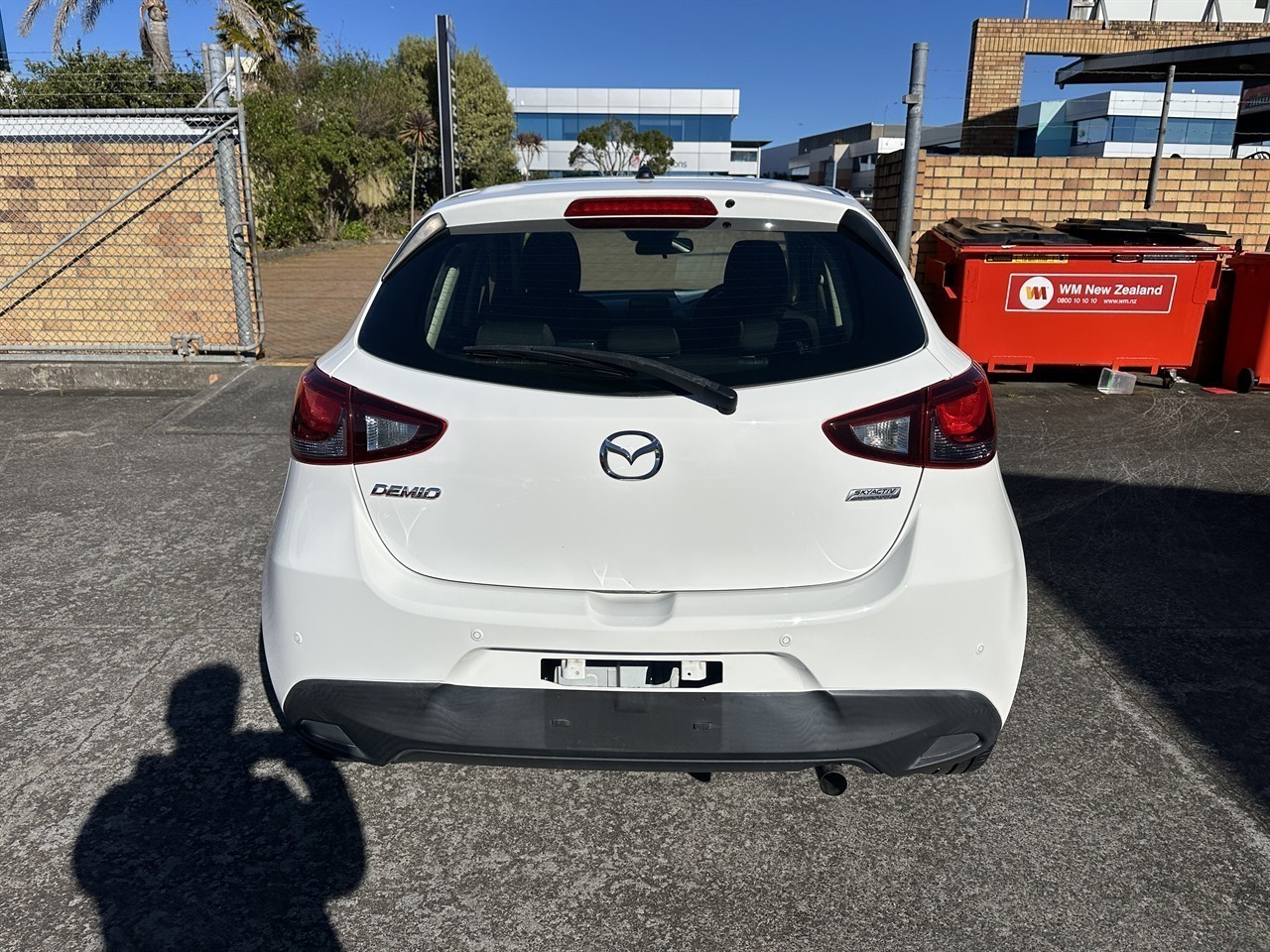 2019 Mazda Demio thumbnail