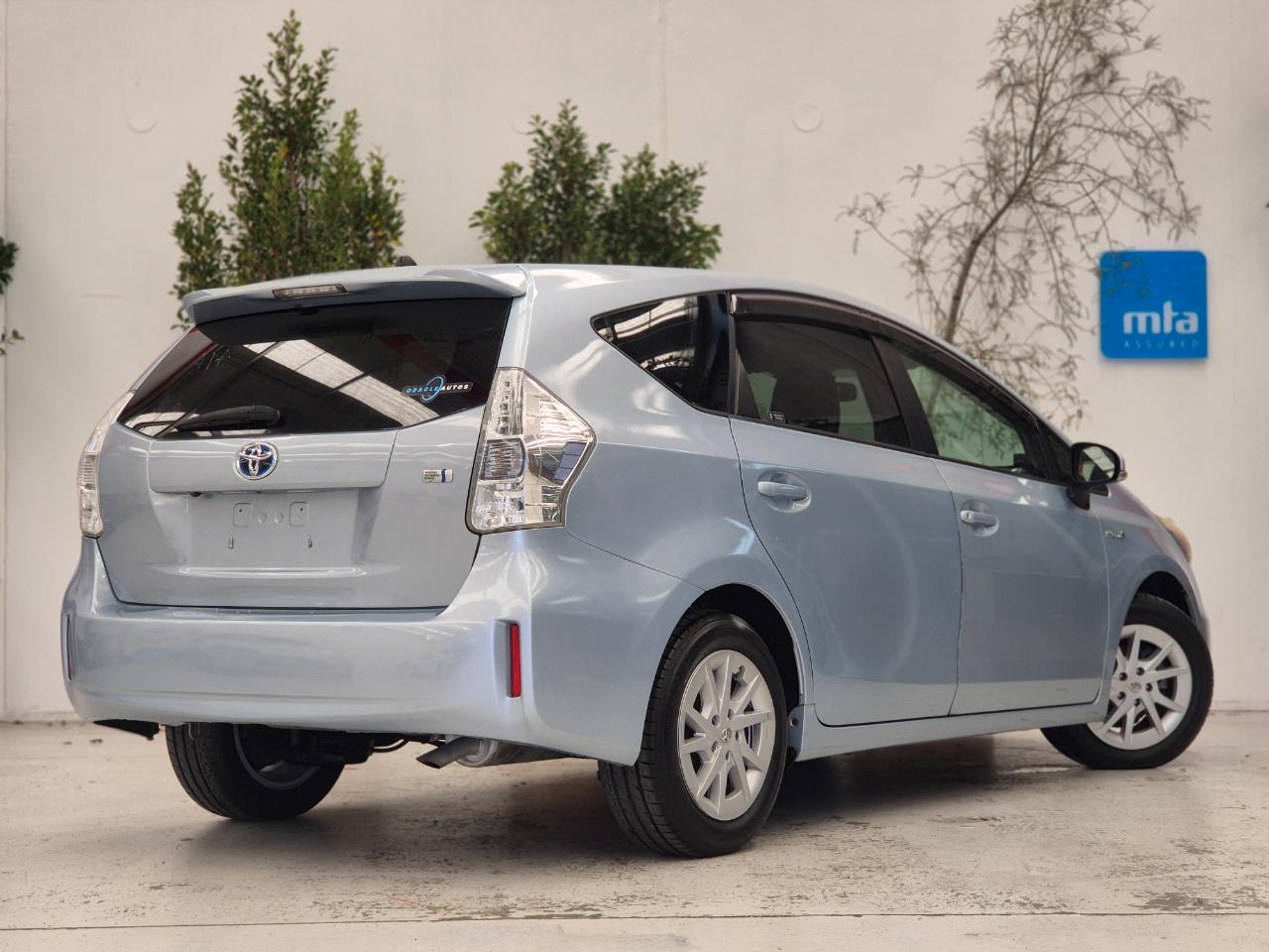 2013 Toyota PRIUS thumbnail