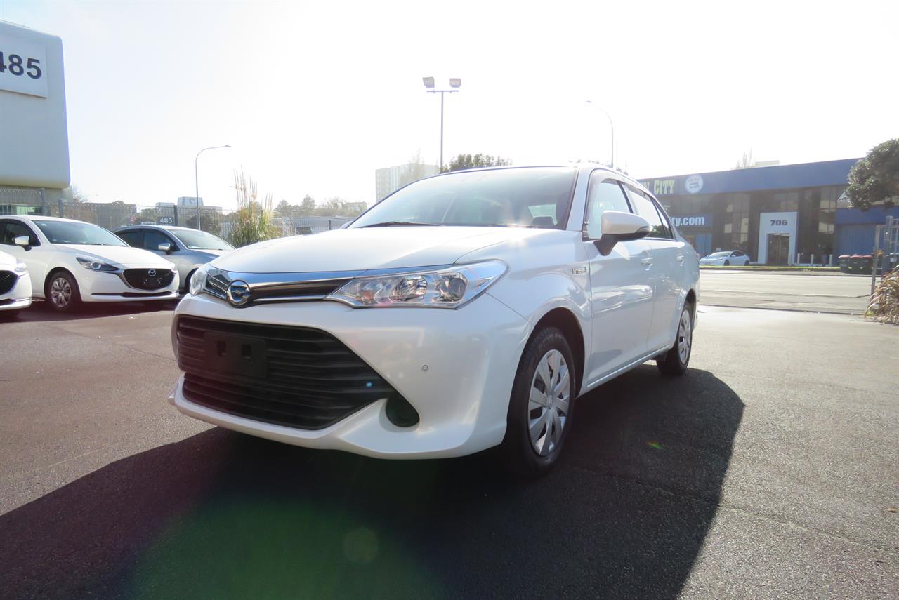 2015 Toyota Corolla thumbnail