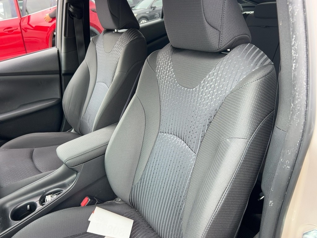 2016 Toyota Prius thumbnail