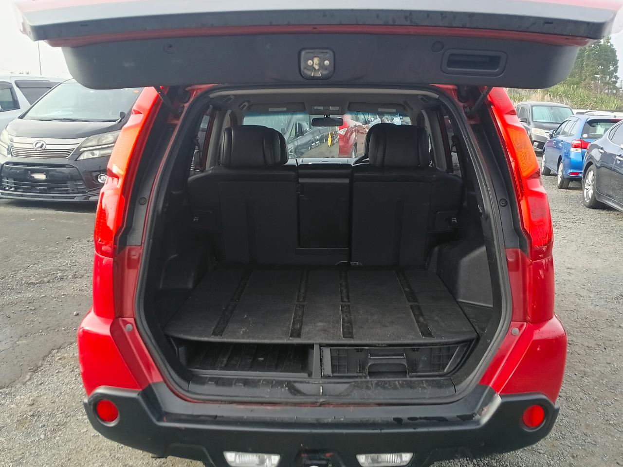 2010 Nissan X-Trail thumbnail