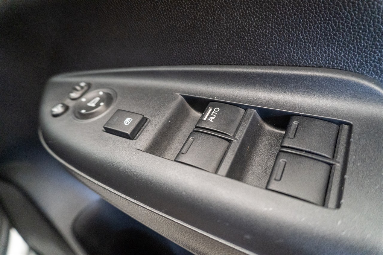 2014 Honda FIT thumbnail