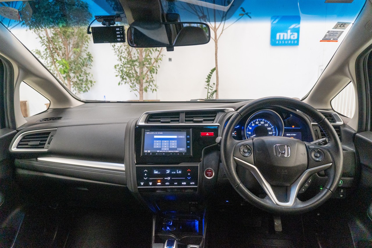 2014 Honda FIT thumbnail