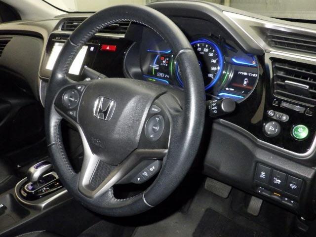 2016 Honda Grace thumbnail
