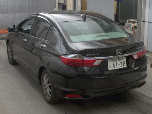 2016 Honda Grace thumbnail