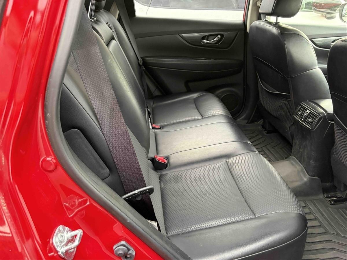 2015 Nissan X-Trail thumbnail