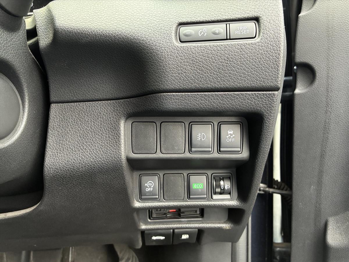 2016 Nissan X-Trail thumbnail