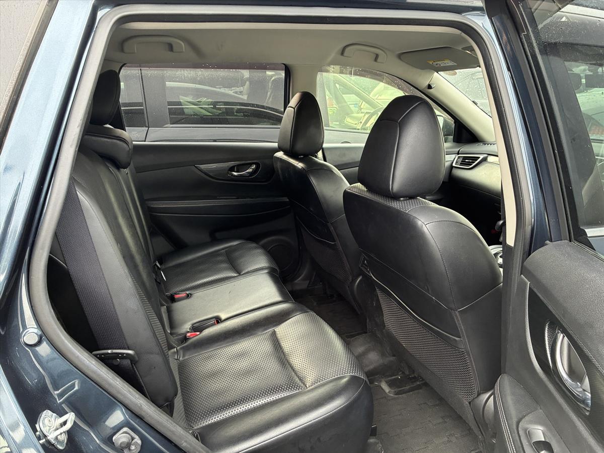 2016 Nissan X-Trail thumbnail