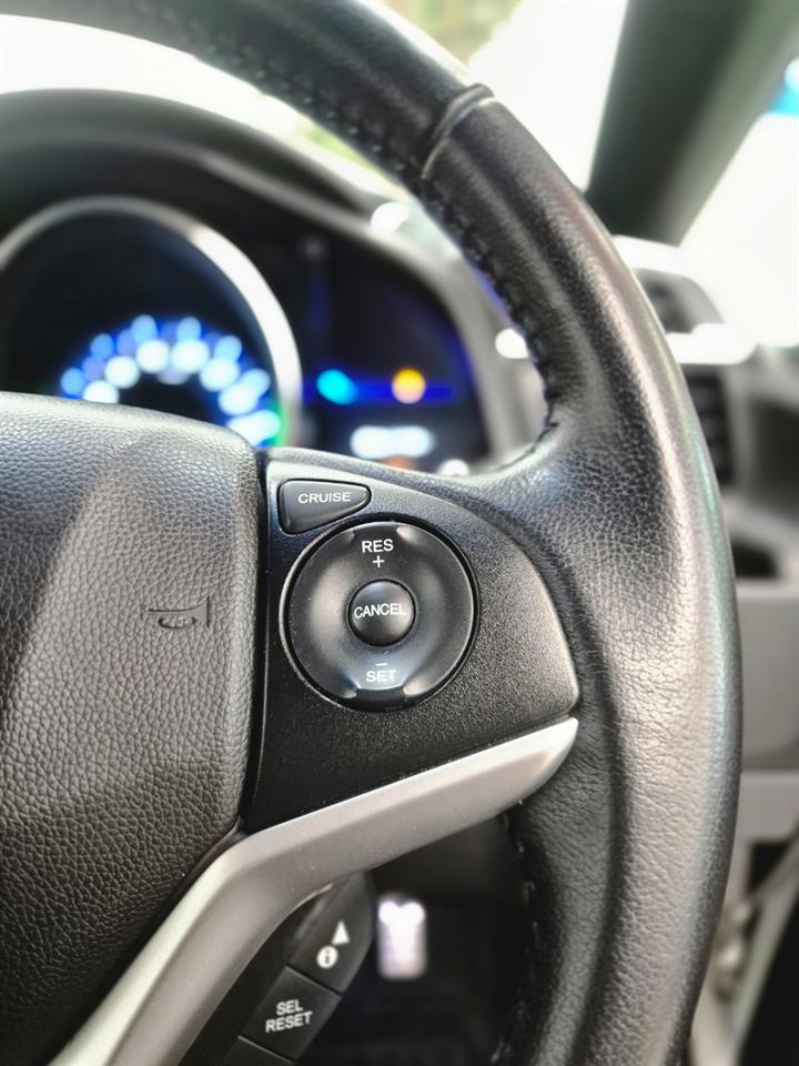 2014 Honda FIT thumbnail