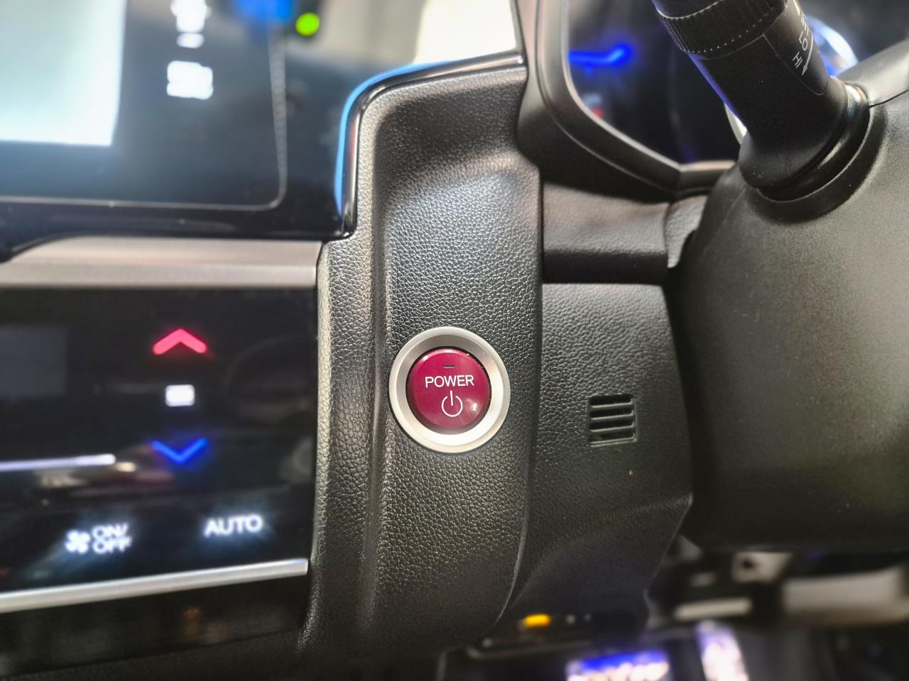 2014 Honda FIT thumbnail