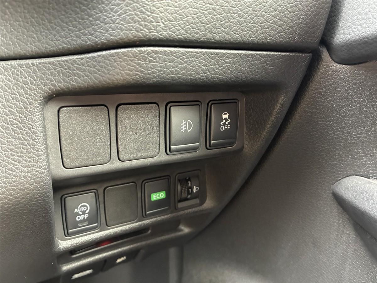 2015 Nissan X-Trail thumbnail