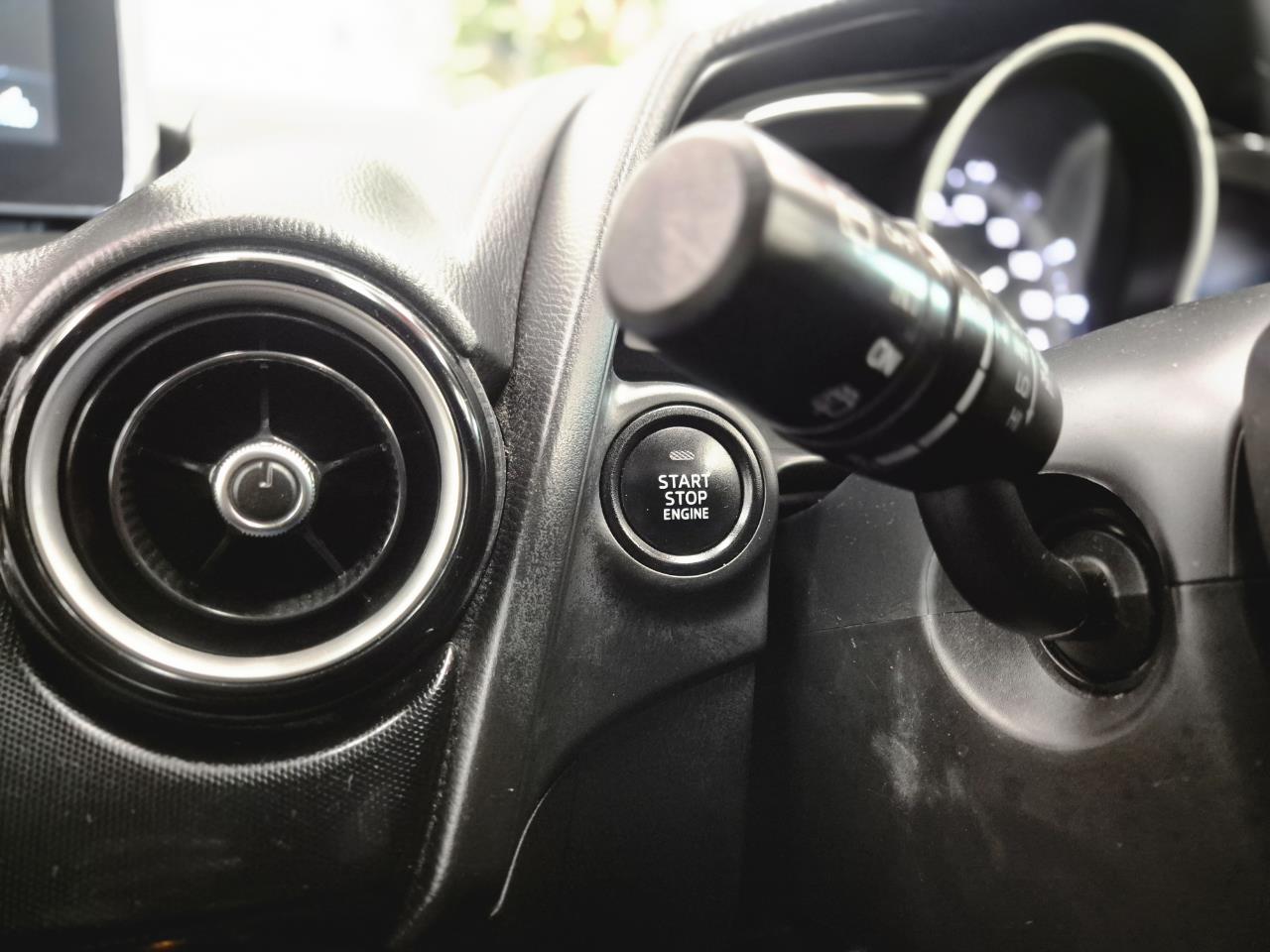 2016 Mazda Demio thumbnail