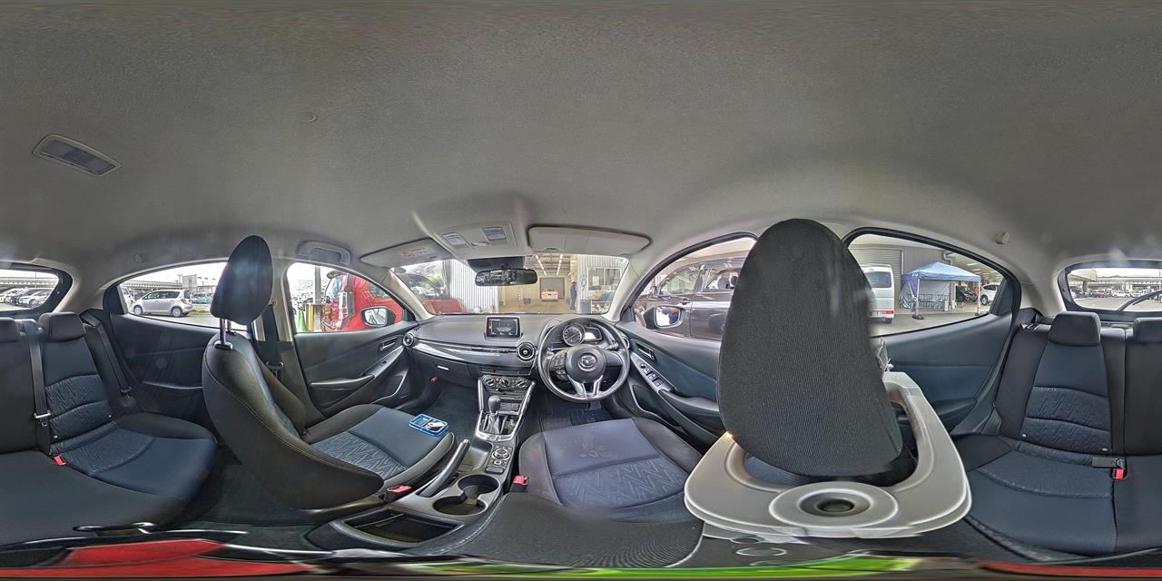 2016 Mazda Demio thumbnail
