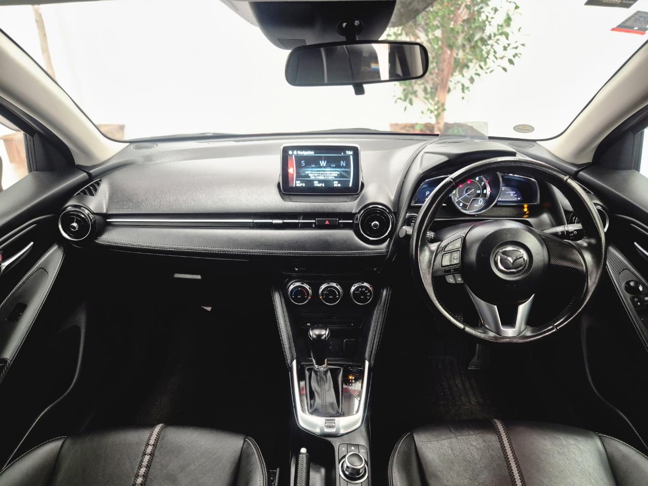 2016 Mazda Demio thumbnail