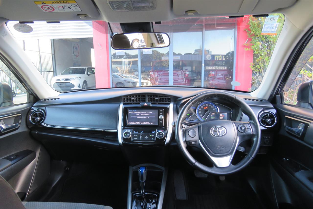 2018 Toyota Corolla thumbnail
