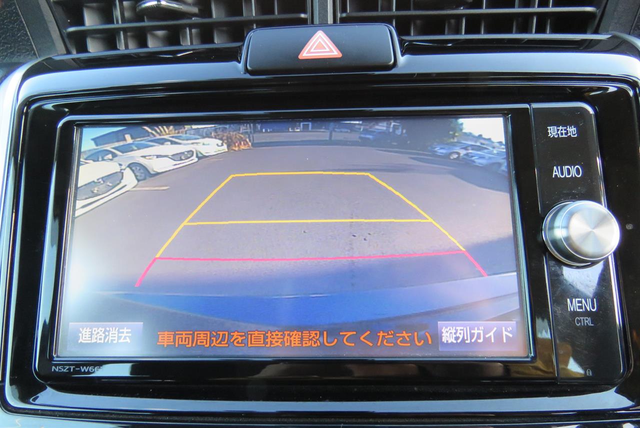 2018 Toyota Corolla thumbnail