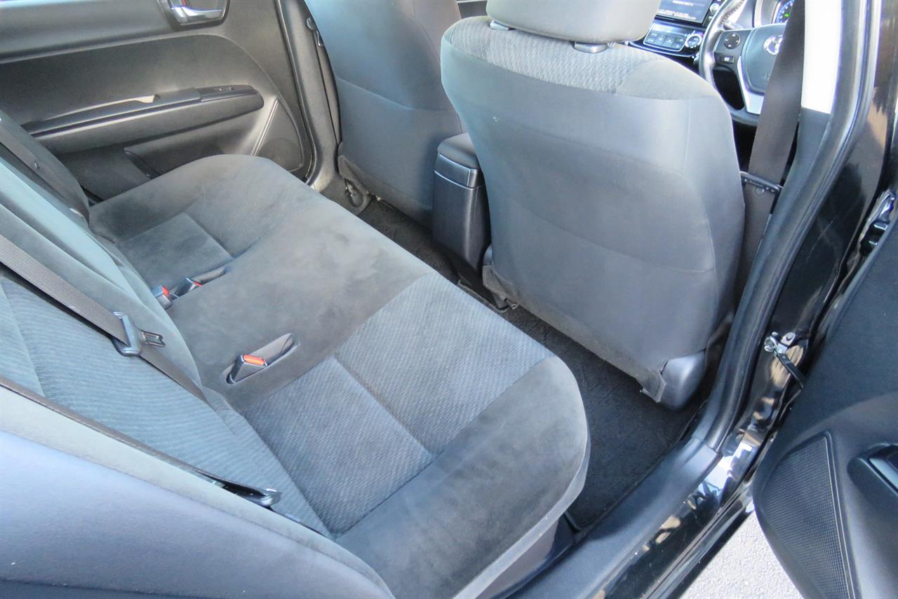2018 Toyota Corolla thumbnail