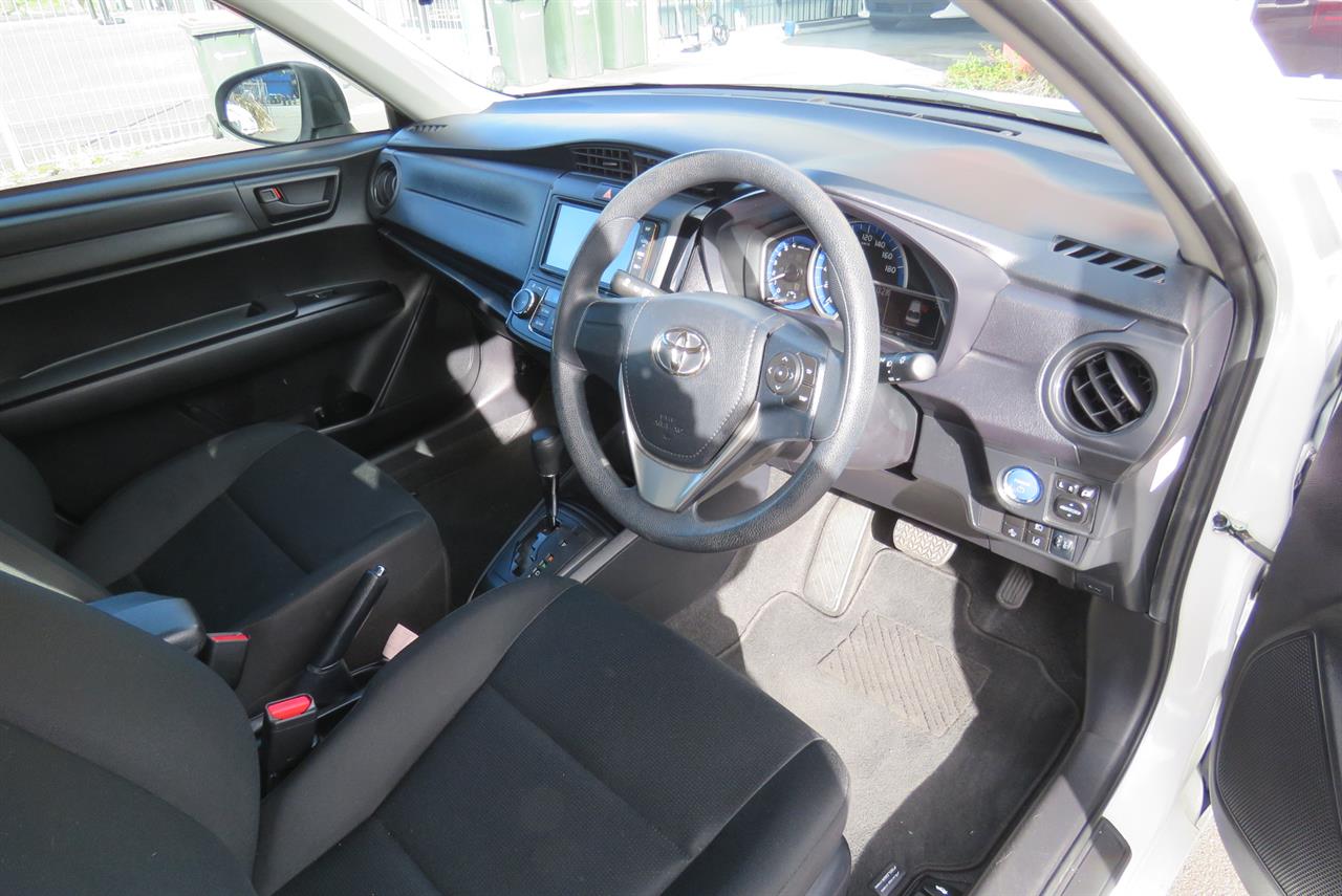 2021 Toyota Corolla thumbnail