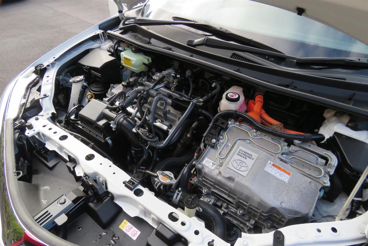2018 Toyota Corolla thumbnail