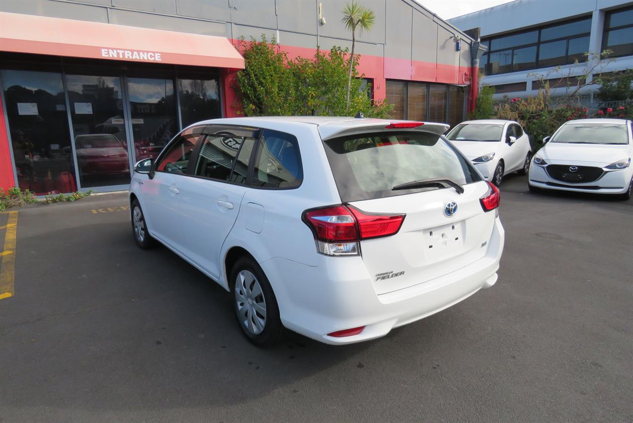 2018 Toyota Corolla thumbnail