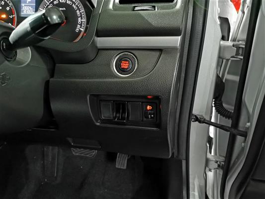 2012 Suzuki Swift thumbnail