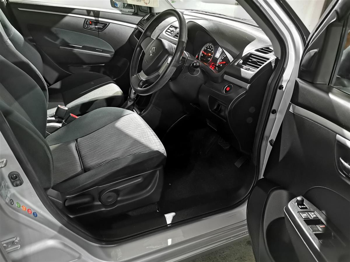 2012 Suzuki Swift thumbnail