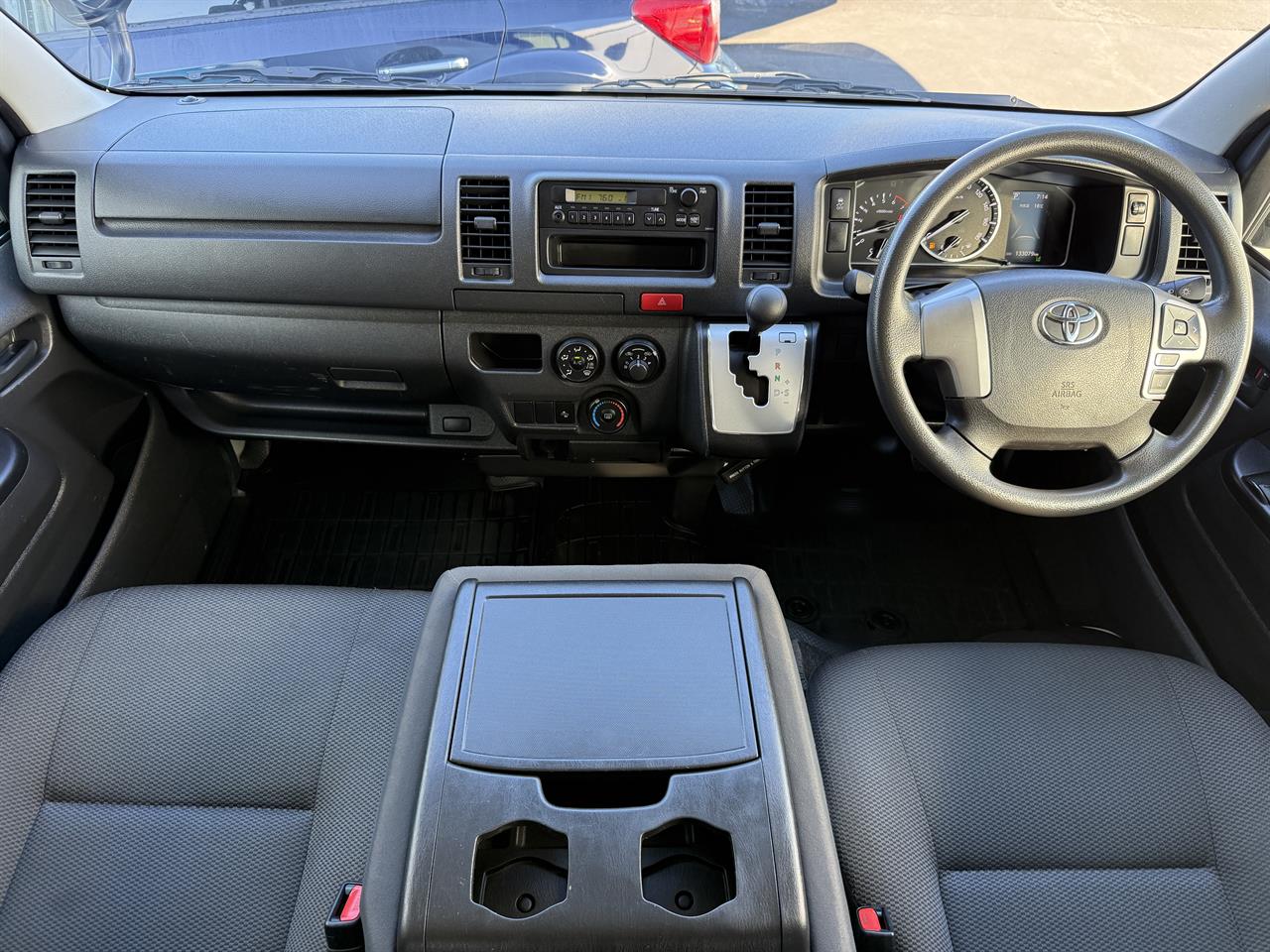2020 Toyota Hiace thumbnail