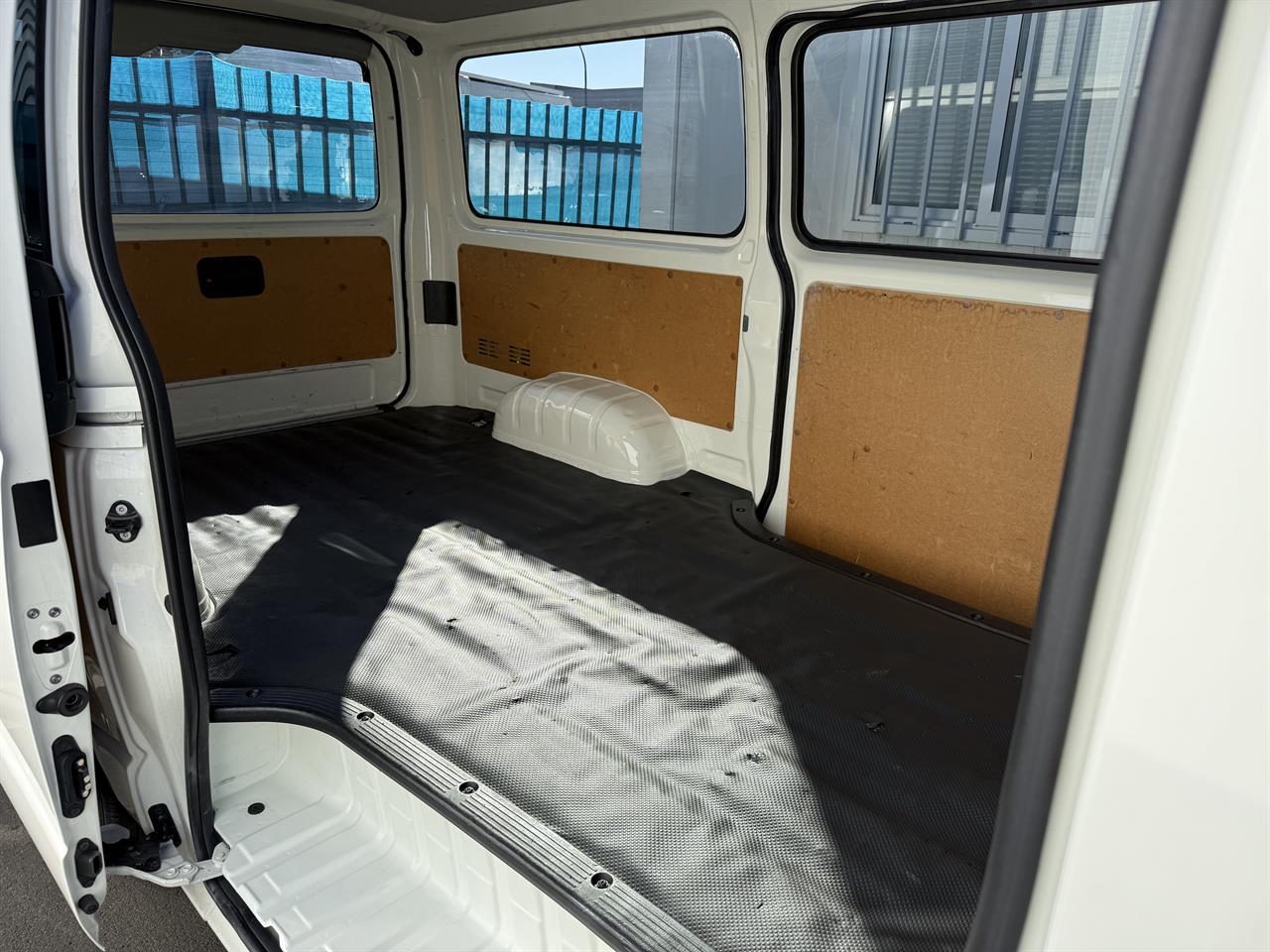 2020 Toyota Hiace thumbnail