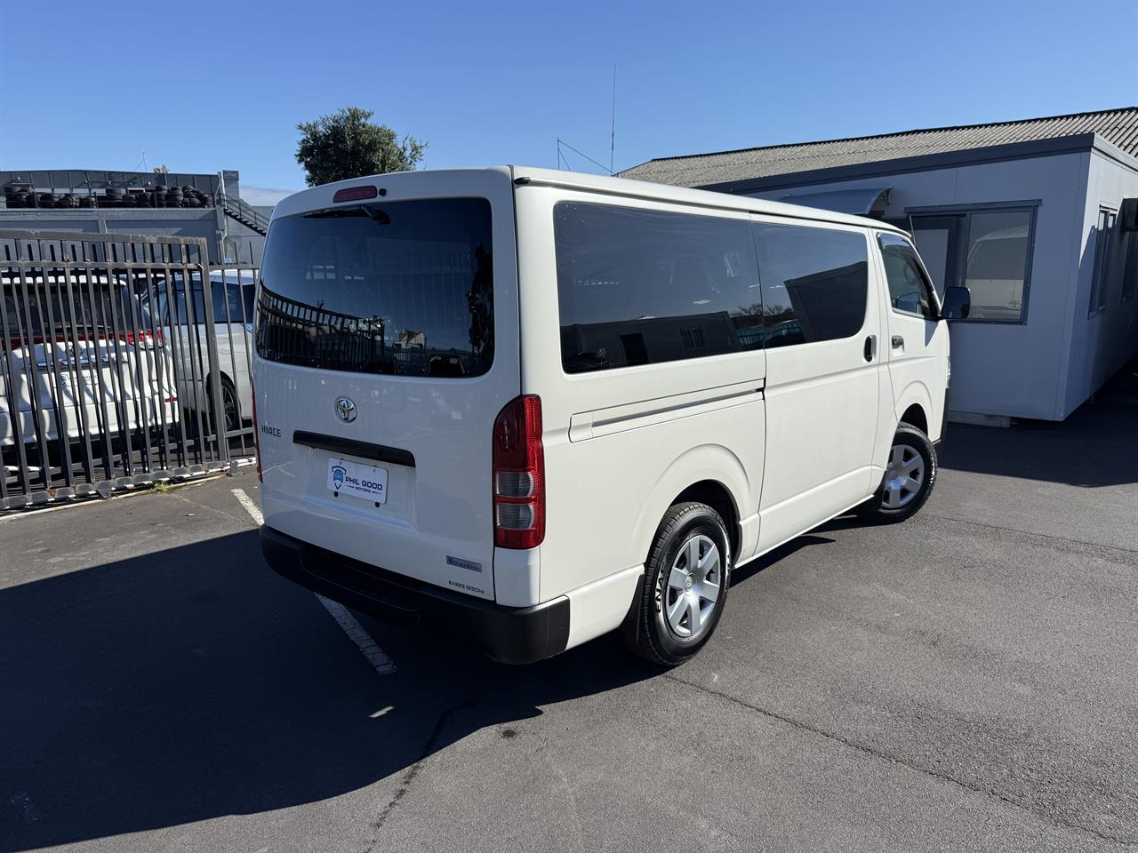 2020 Toyota Hiace thumbnail
