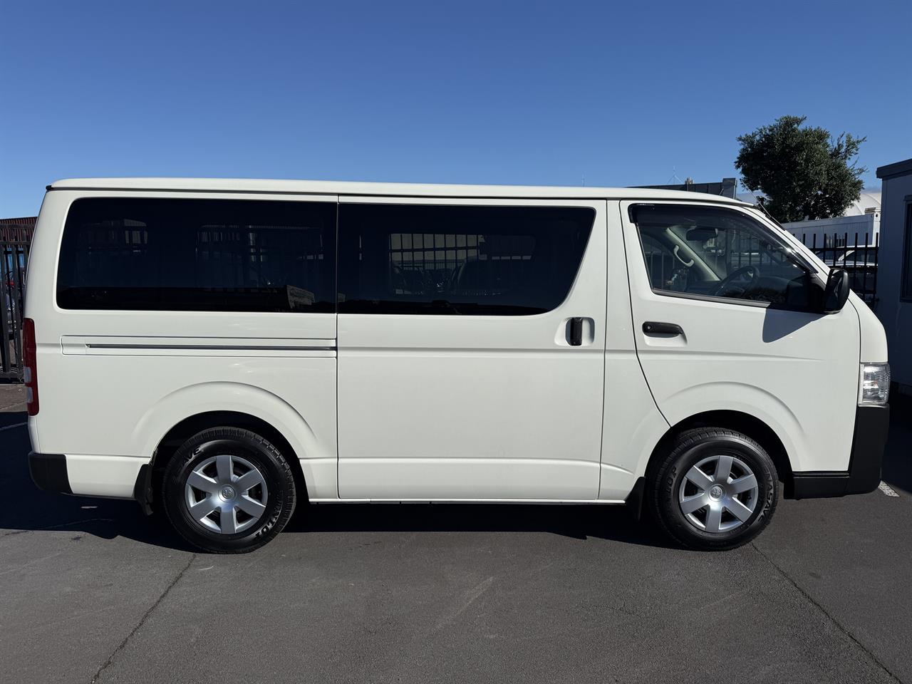2020 Toyota Hiace thumbnail