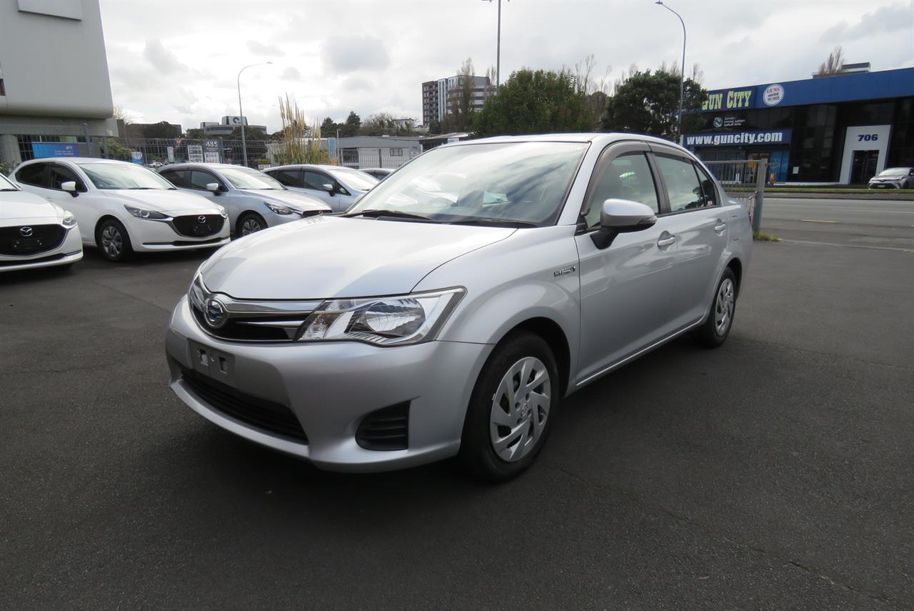 2015 Toyota Corolla thumbnail