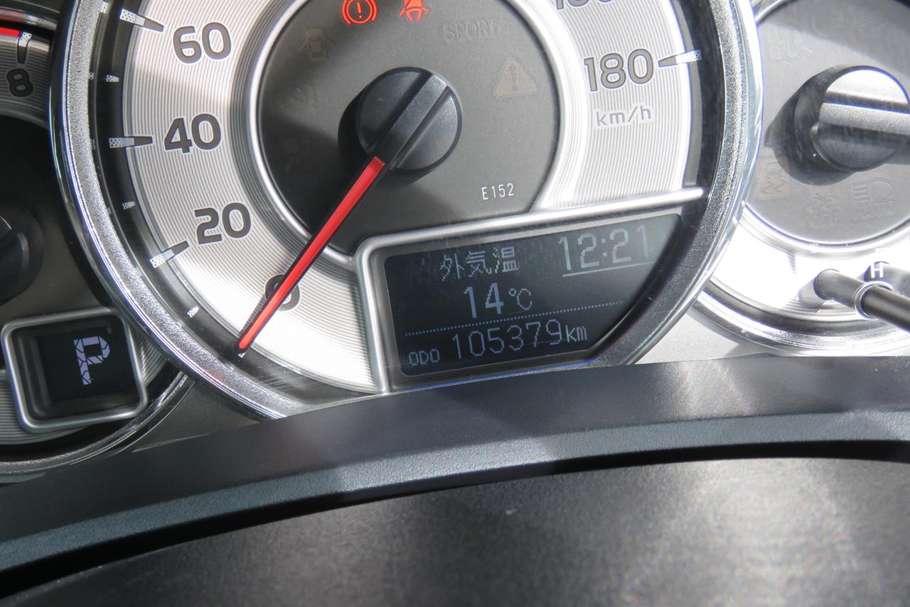 2013 Toyota Corolla thumbnail