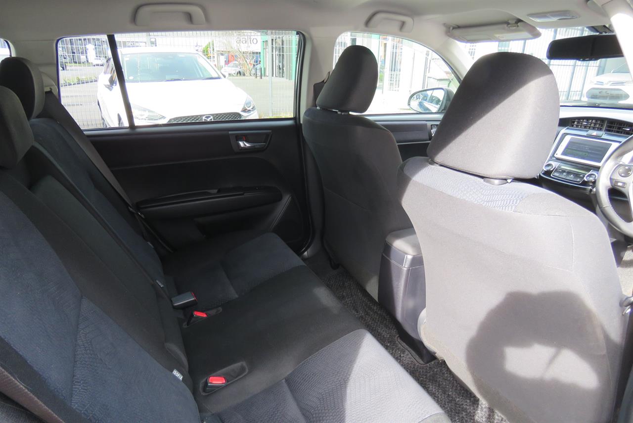 2013 Toyota Corolla thumbnail