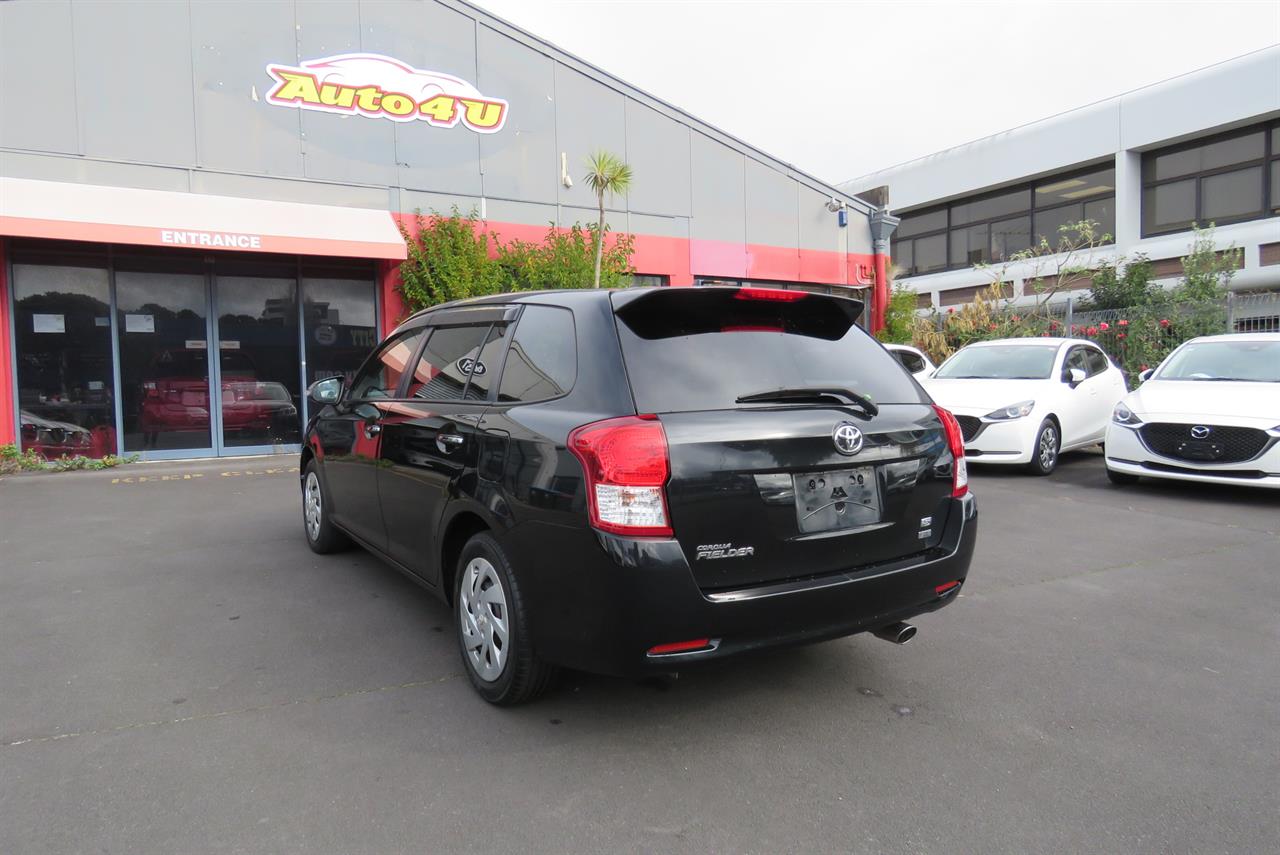 2013 Toyota Corolla thumbnail