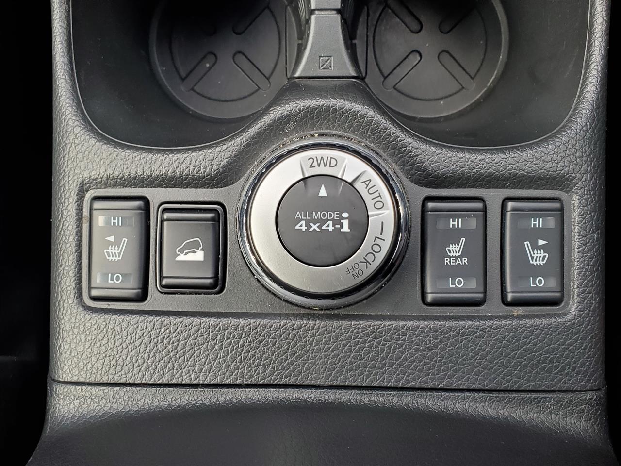 2017 Nissan X-Trail thumbnail