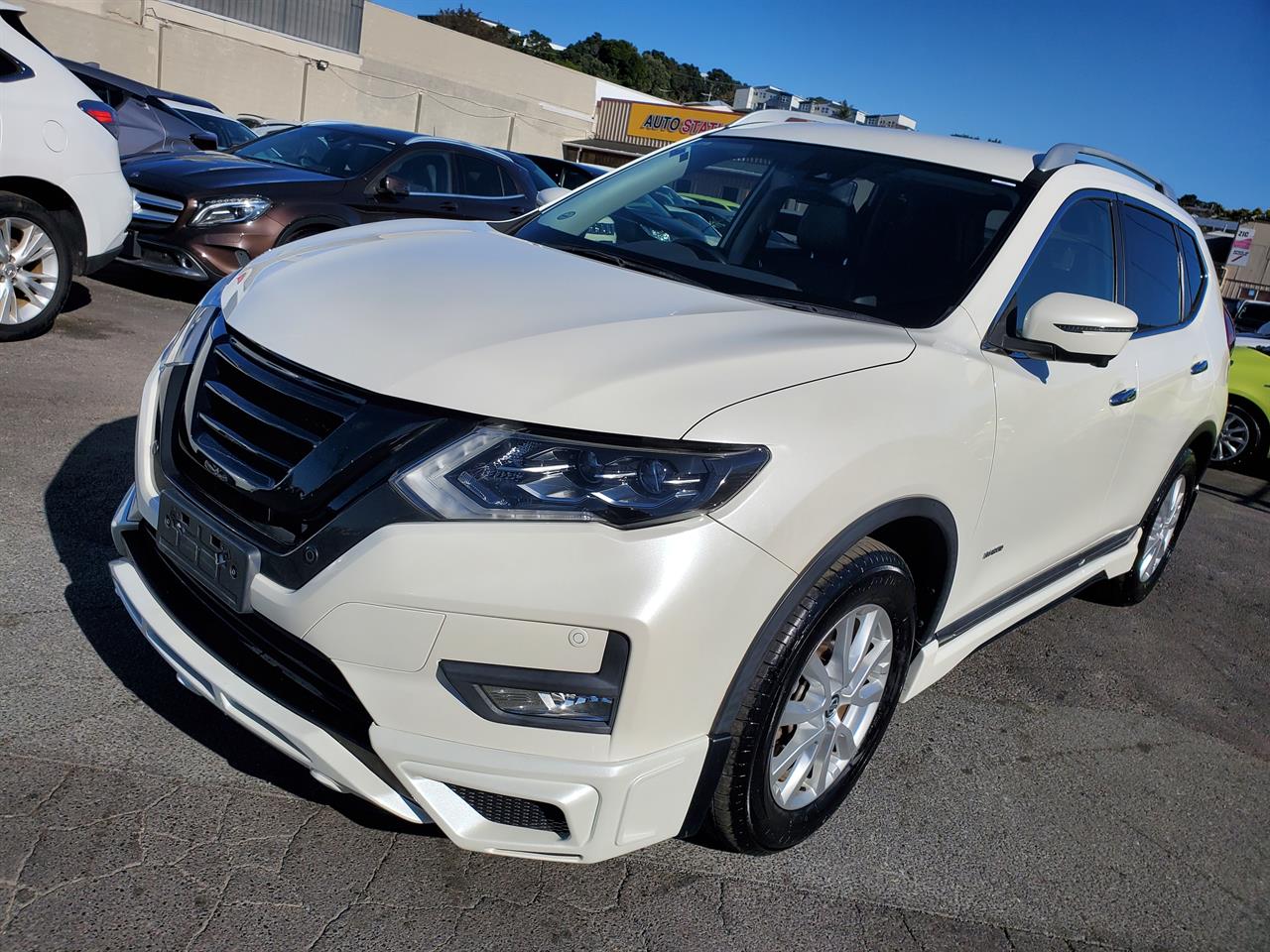 2017 Nissan X-Trail thumbnail