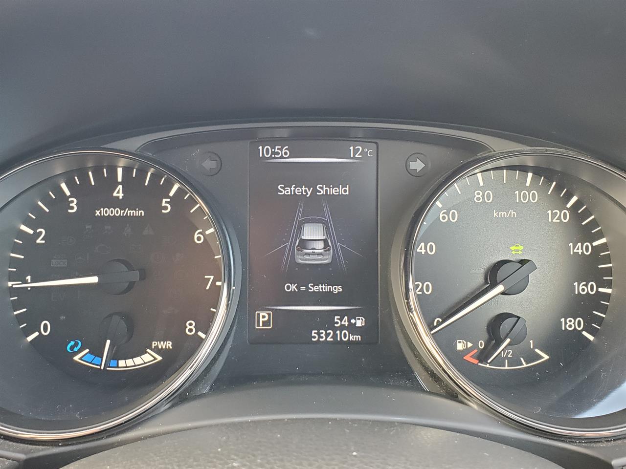 2017 Nissan X-Trail thumbnail