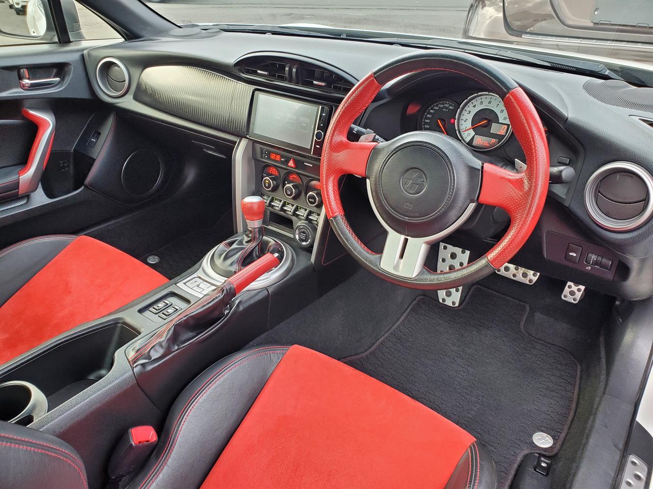 2012 Toyota 86 thumbnail