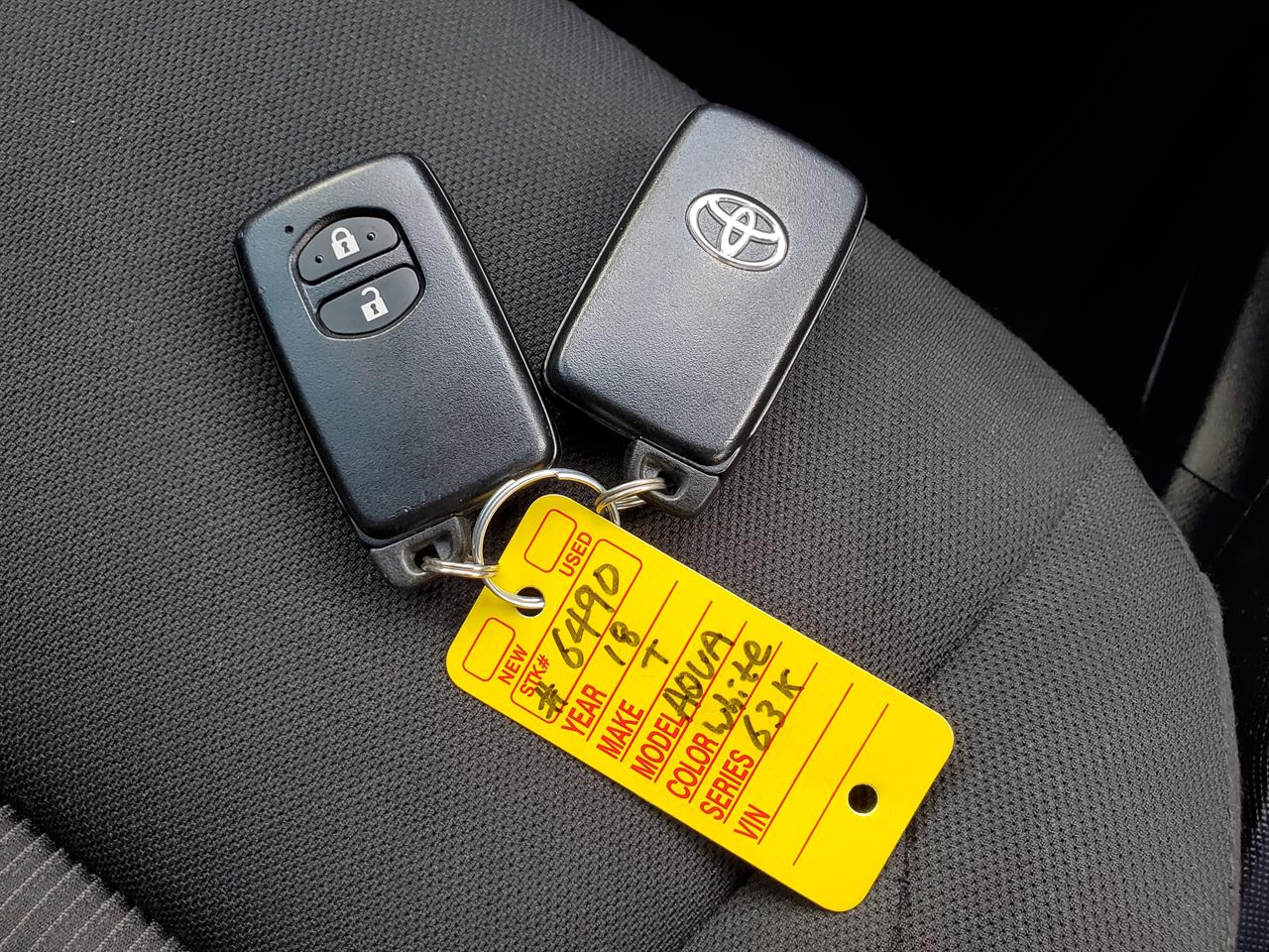 2018 Toyota Aqua thumbnail