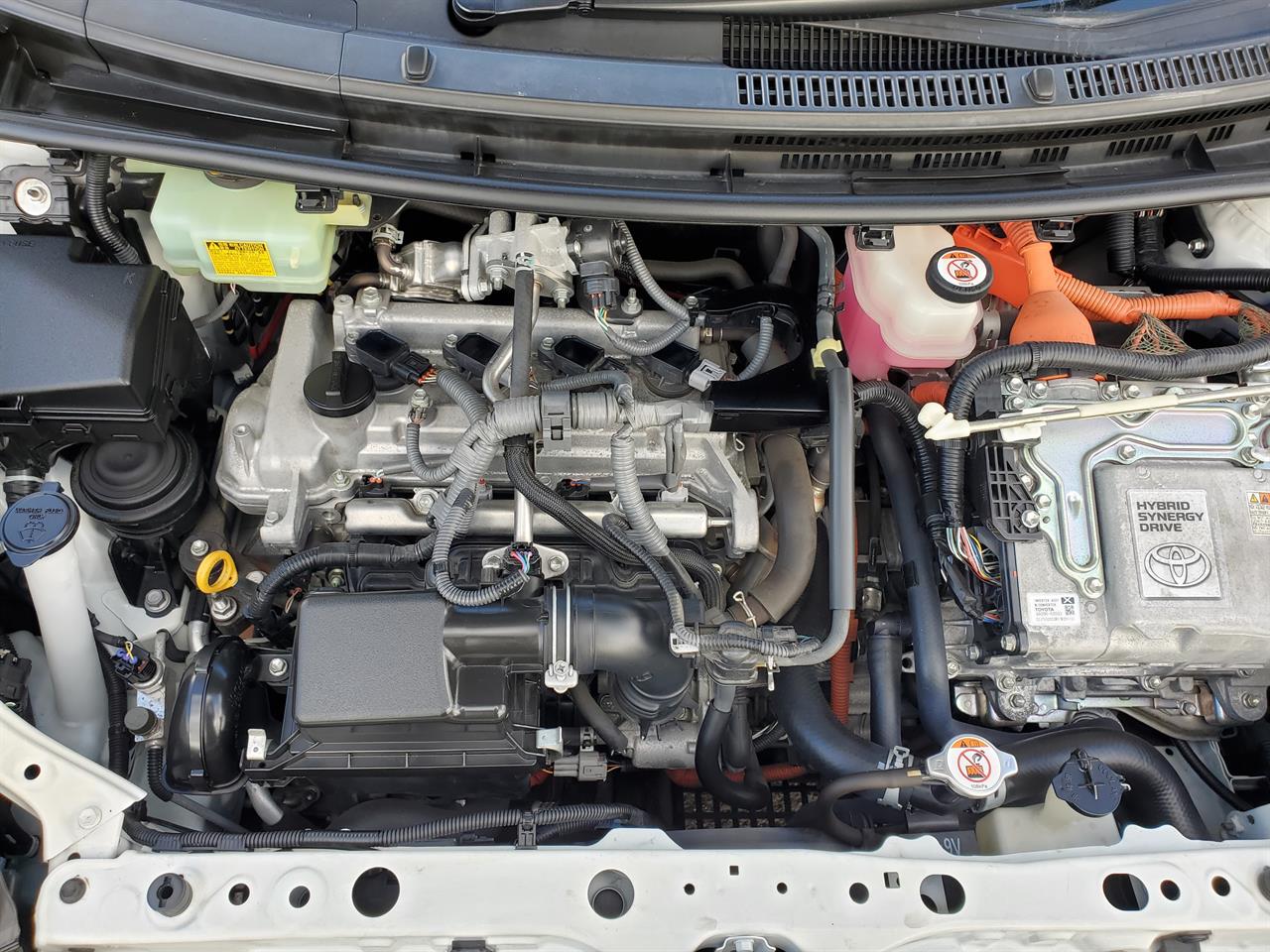 2018 Toyota Aqua thumbnail