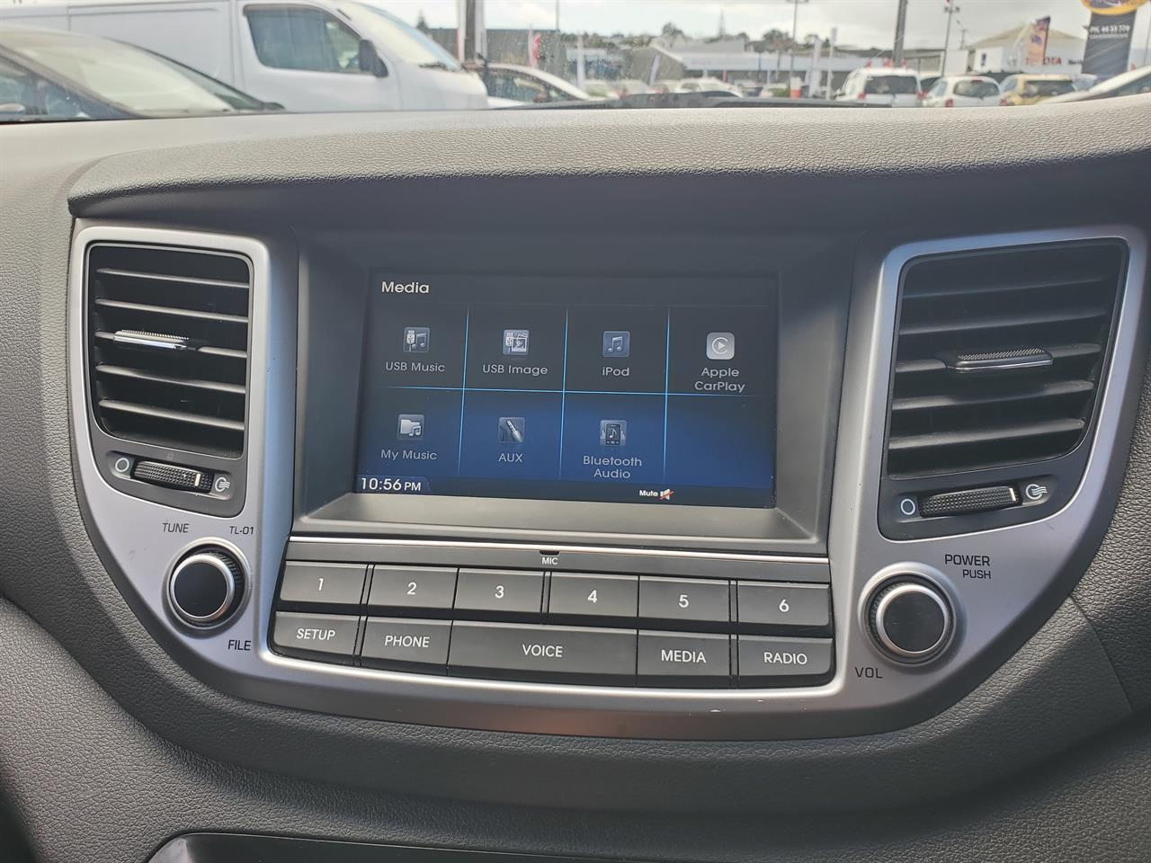 2016 Hyundai Tucson thumbnail