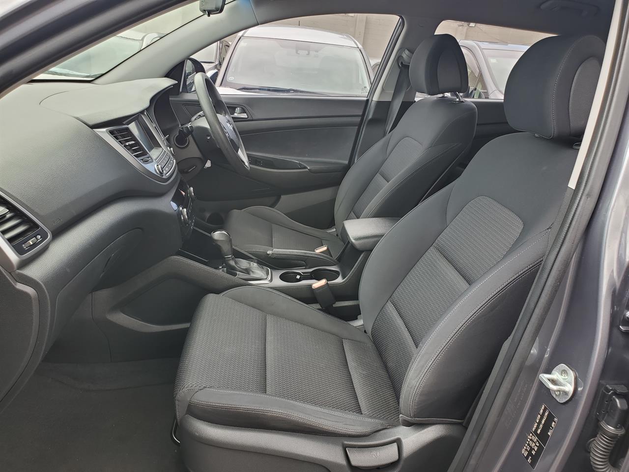 2016 Hyundai Tucson thumbnail