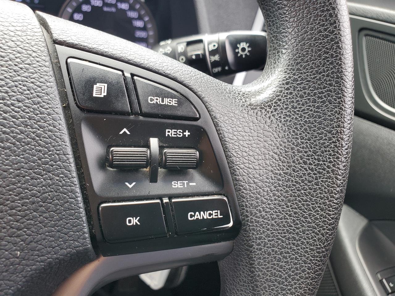 2016 Hyundai Tucson thumbnail